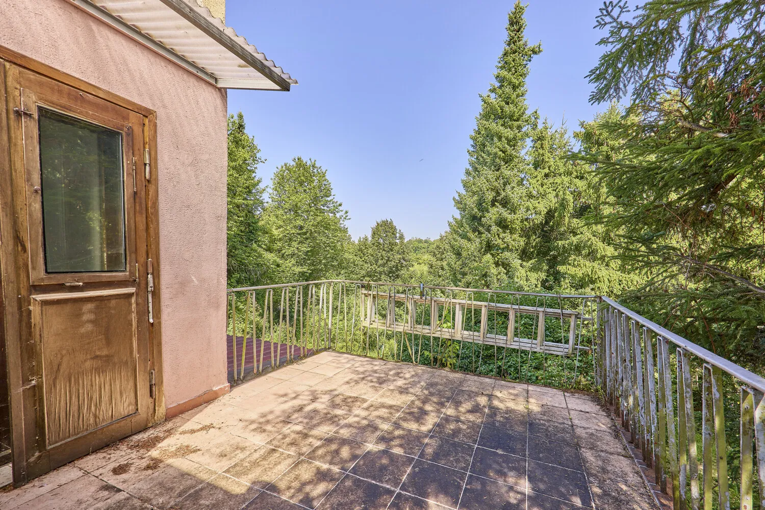 Dreifamilienhaus mit Potenzial in idyllischer Lage von Mühltal – Wohnen, Gestalten, Verwirklichen