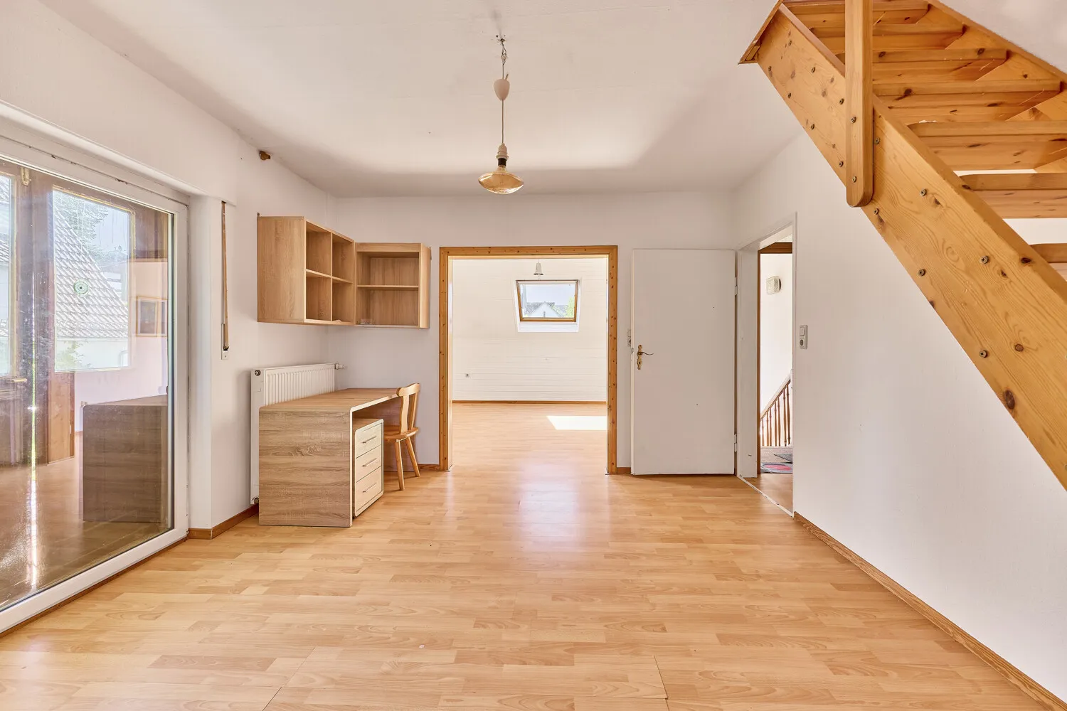 Dreifamilienhaus mit Potenzial in idyllischer Lage von Mühltal – Wohnen, Gestalten, Verwirklichen