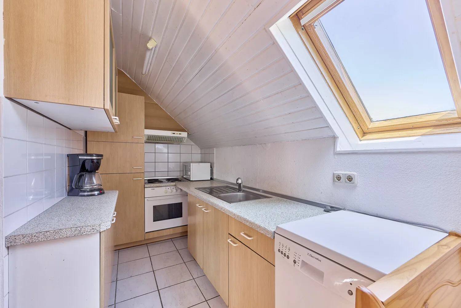 Dreifamilienhaus mit Potenzial in idyllischer Lage von Mühltal – Wohnen, Gestalten, Verwirklichen