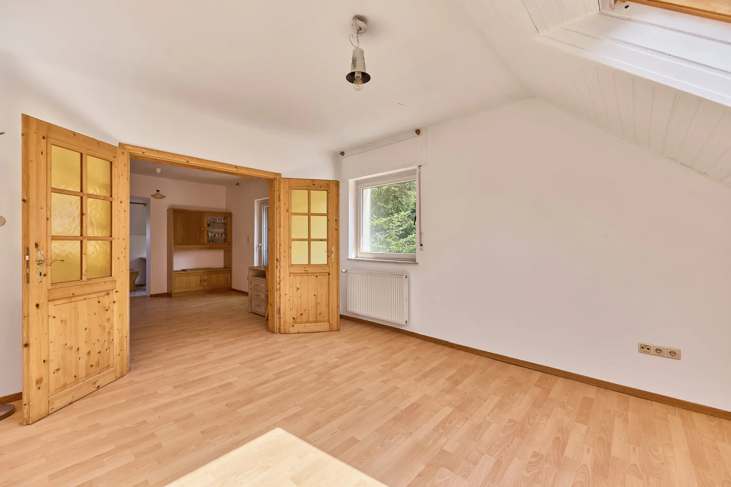 Dreifamilienhaus mit Potenzial in idyllischer Lage von Mühltal – Wohnen, Gestalten, Verwirklichen