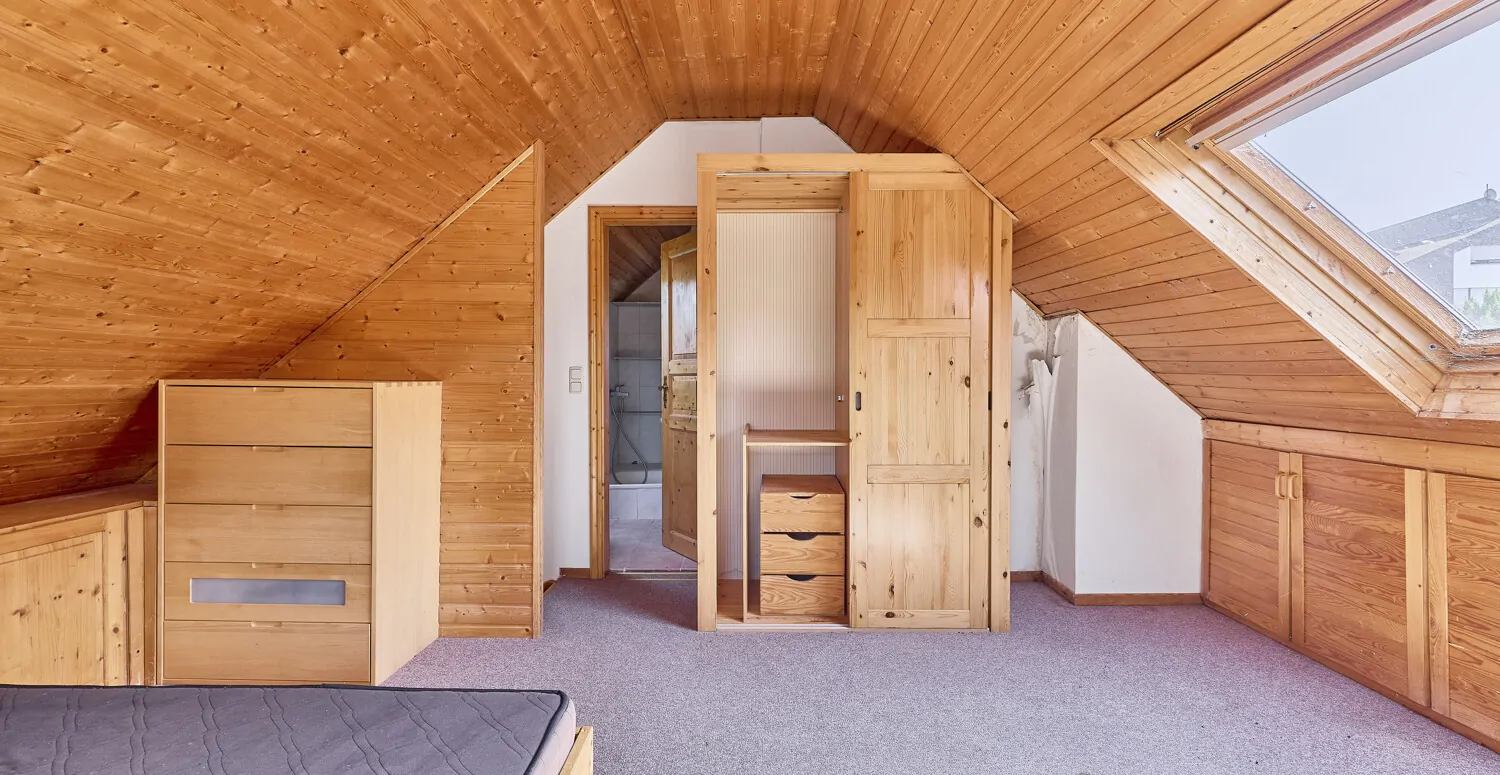 Dreifamilienhaus mit Potenzial in idyllischer Lage von Mühltal – Wohnen, Gestalten, Verwirklichen