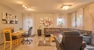 von_poll_real_estate_property_26005006_image_12