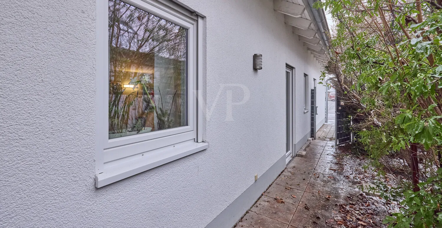 Seitenansicht mit Zugang