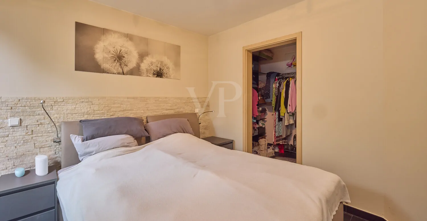 Schlafzimmer mit Ankleide