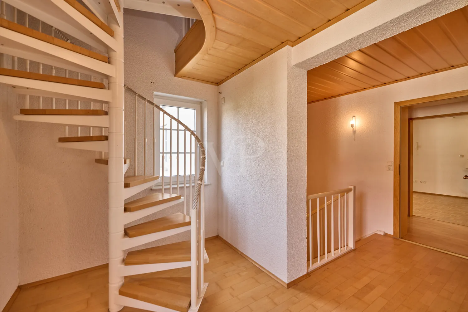 Treppenaufgang zum DG