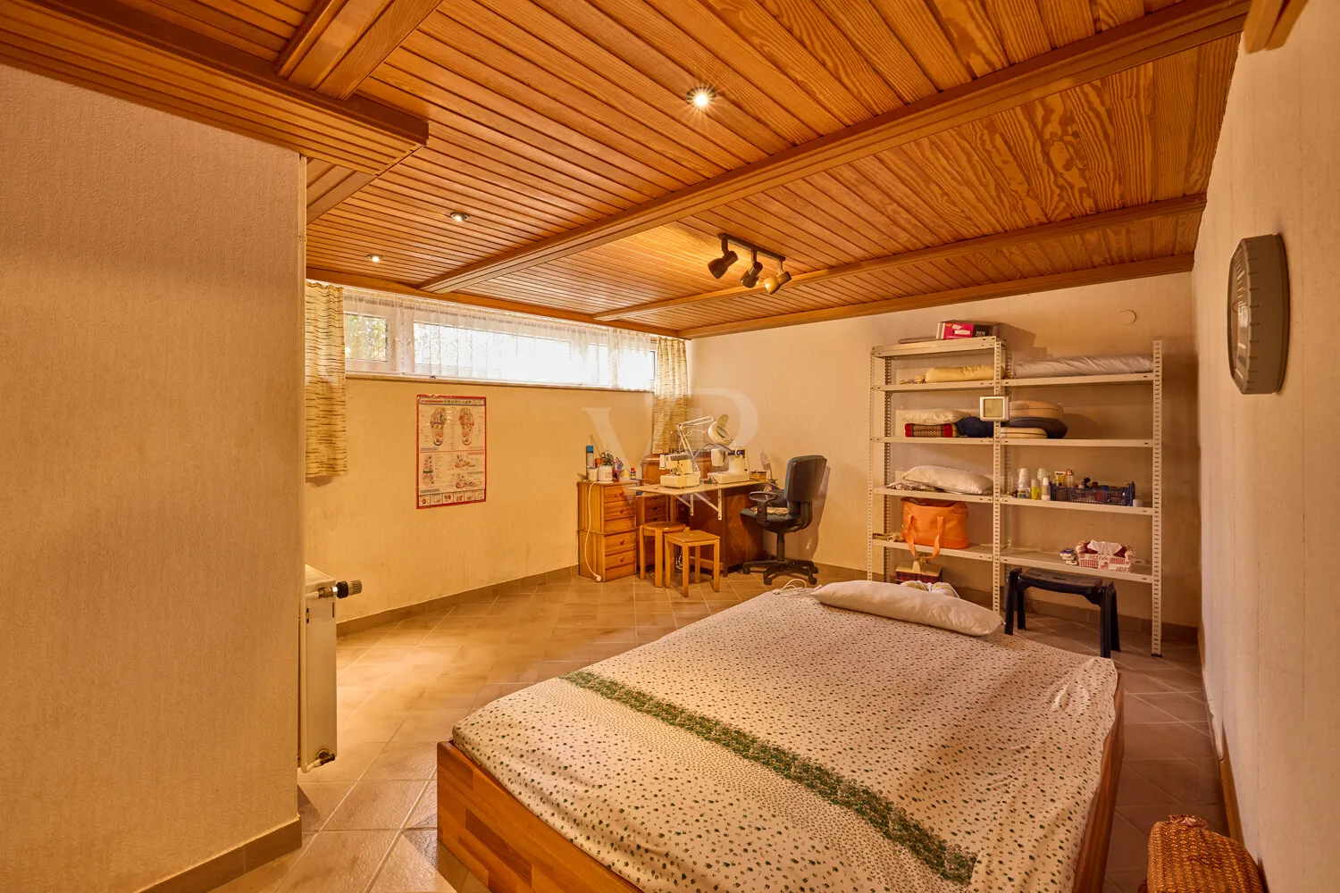 Raum II zur Nutzung wohnungsähnlicher Zwecke im Untergeschoss