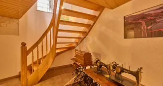 von_poll_real_estate_property_26005009_image_18