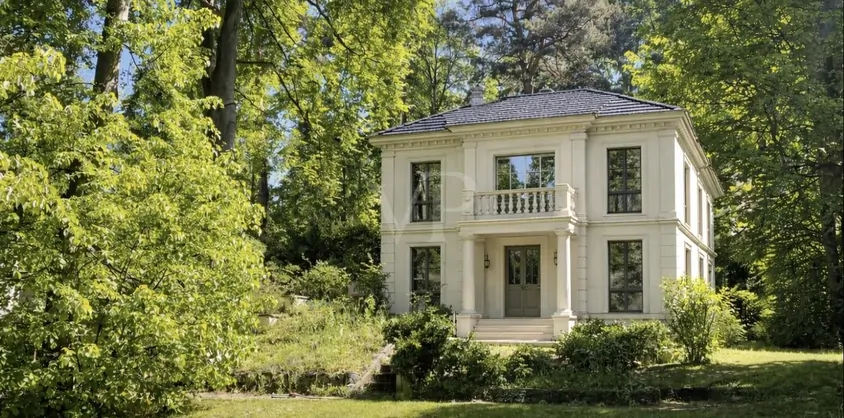 von Poll Immobilien GmbH