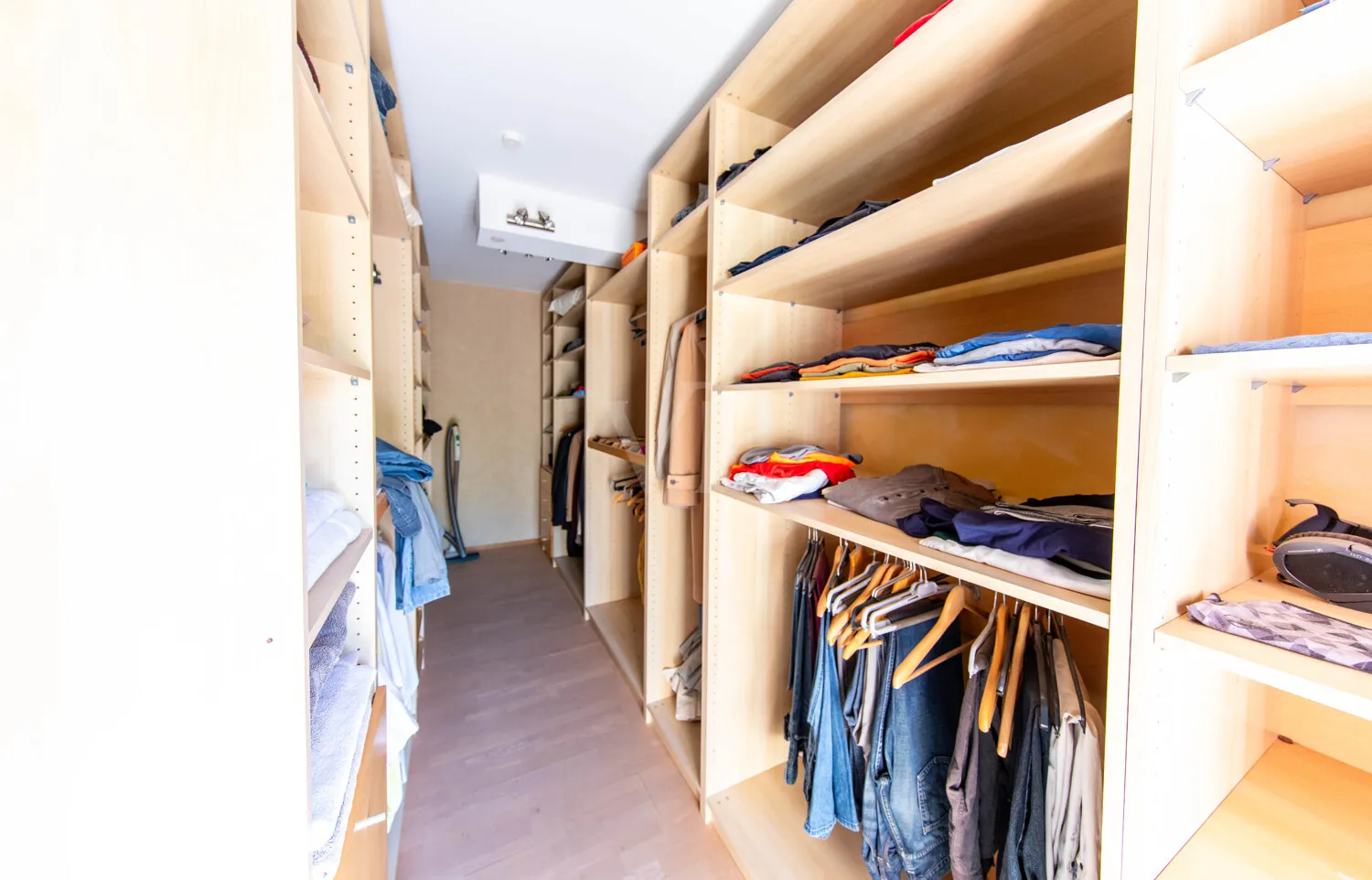 Ankleide im Schlafzimmer I