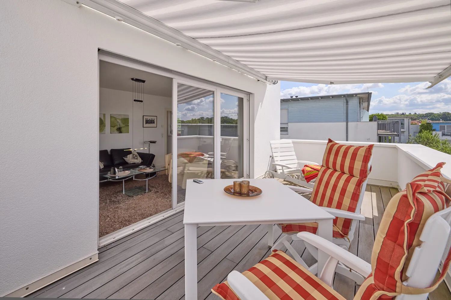Dachterrasse mit Markise