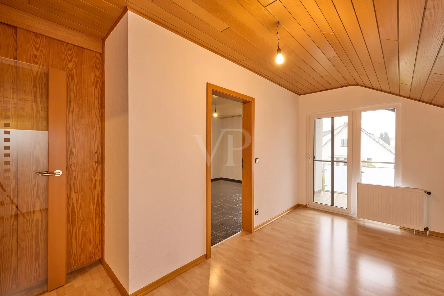 OG: Home-Office (Durchgangszimmer)