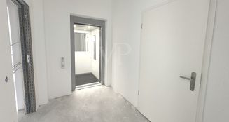 von_poll_real_estate_property_21217050-5p_image_2