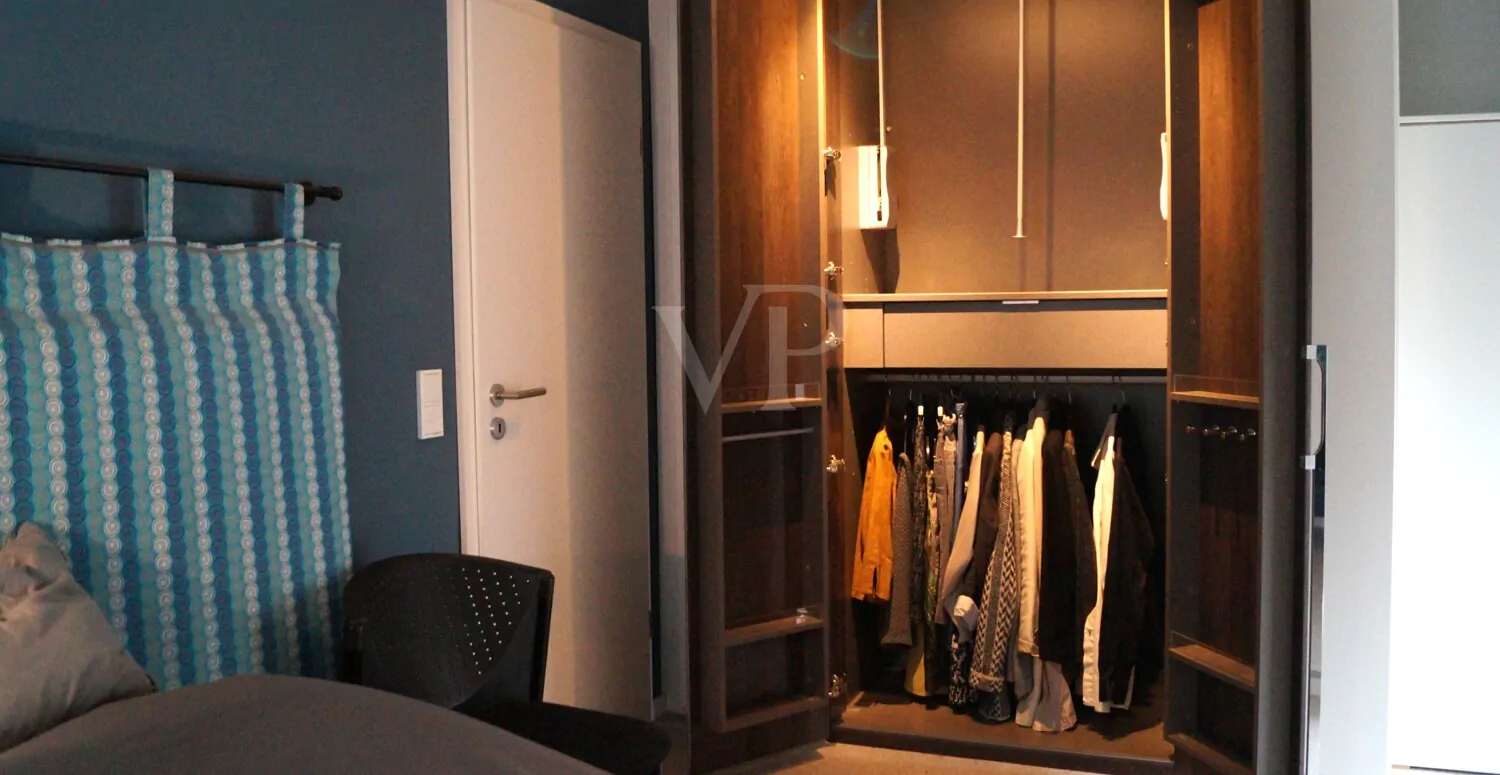 EG Schlafzimmer Kleiderschrank