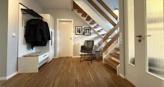 von_poll_real_estate_property_25217076_image_2