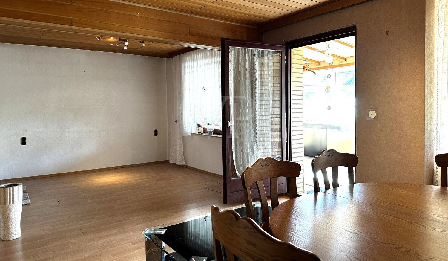 140 EG Wohnzimmer