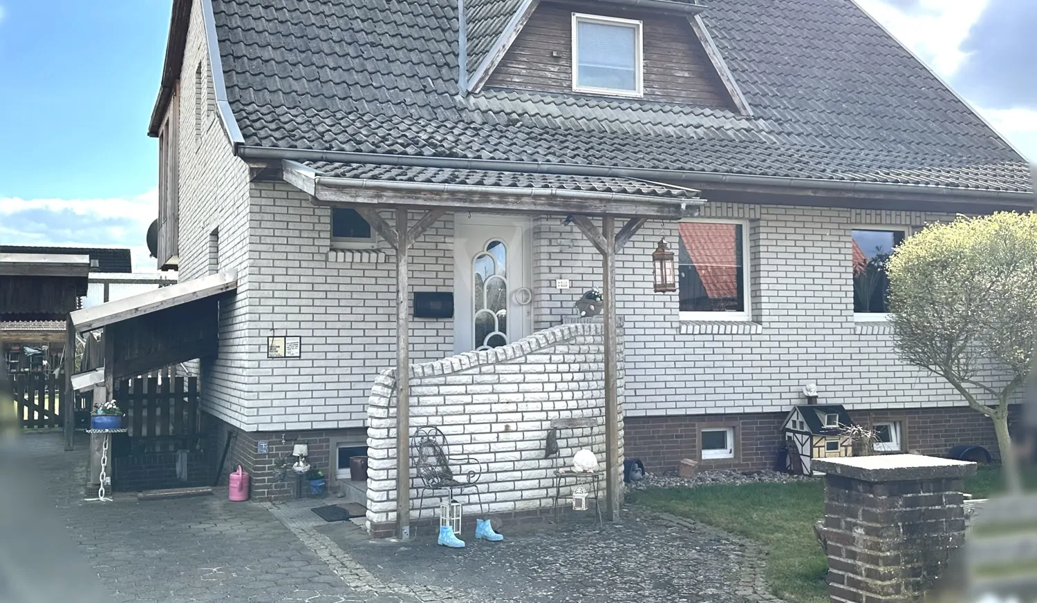 ZFH Wathlingen Haus mit Garage