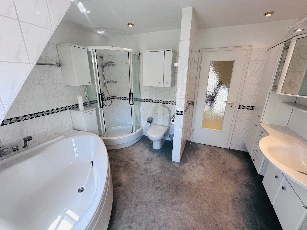 Badezimmer Bild 2