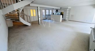 von_poll_real_estate_property_25217035_image_0