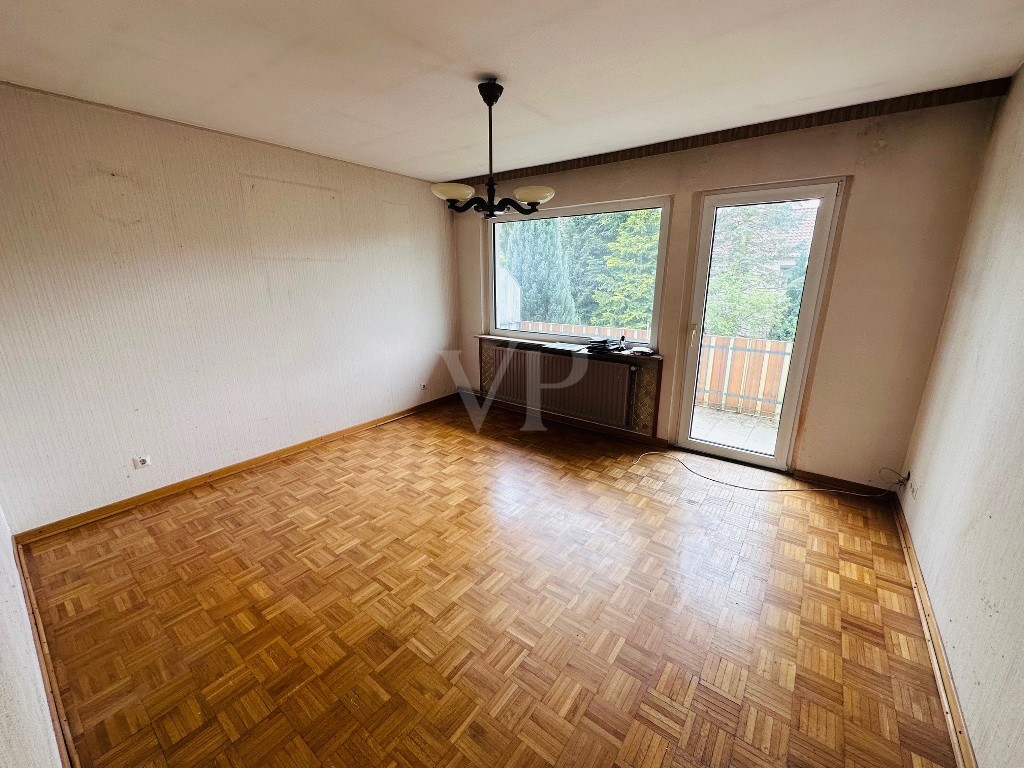 Zimmer mit Balkon im OG