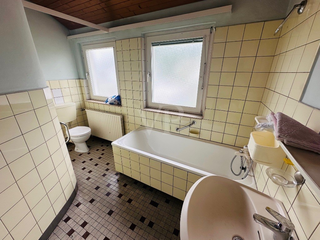 Badezimmer im OG
