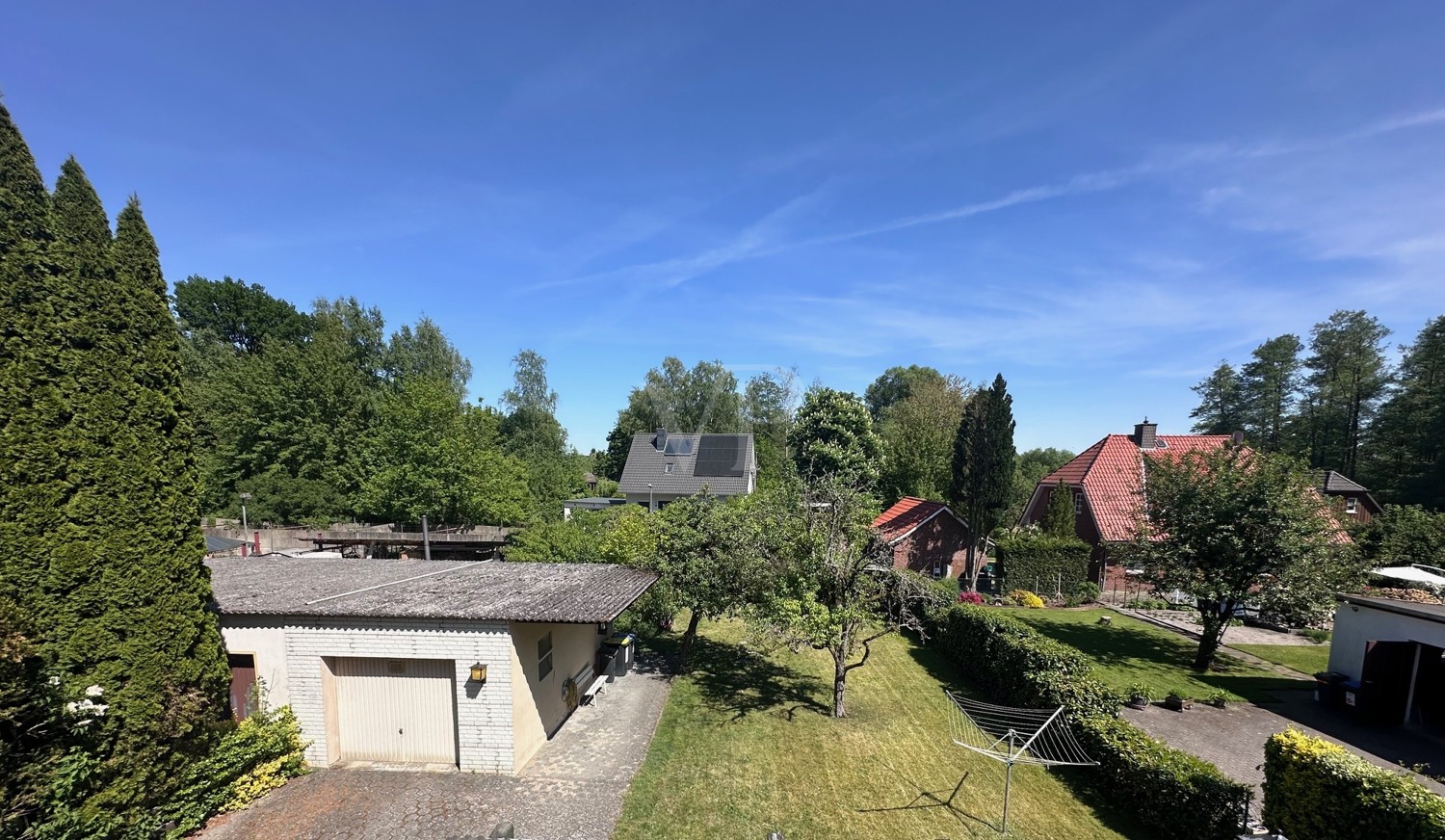Blick in den Garten vom OG