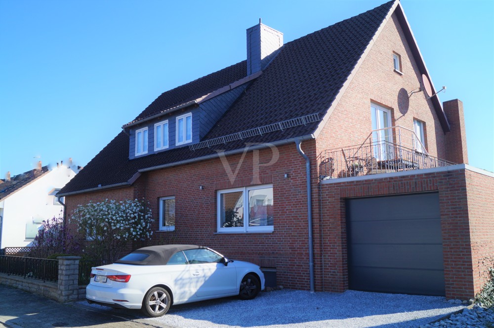 Garage und Stellplatz