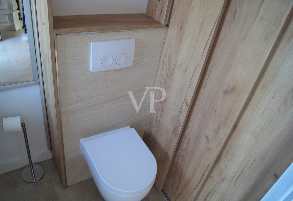 Gäste WC mit Schiebetür - Waschmaschine