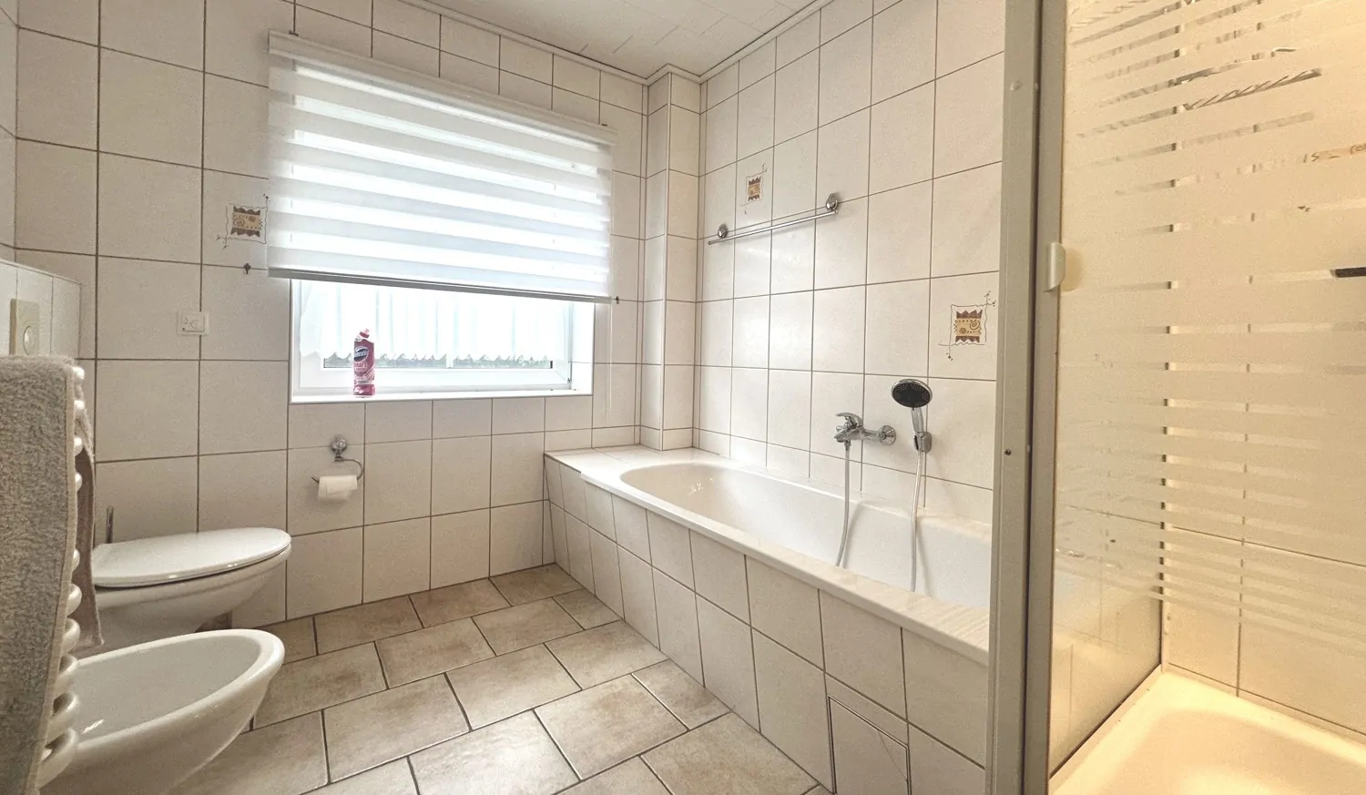 Bungalow großes Badezimmer
