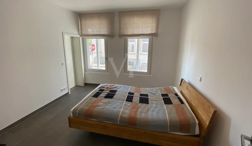 06 Schlafzimmer mit Ankleideraum
