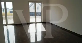 von_poll_real_estate_property_25217078_image_4