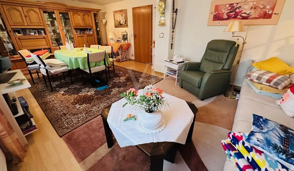 Wohn-und Essbereich 2