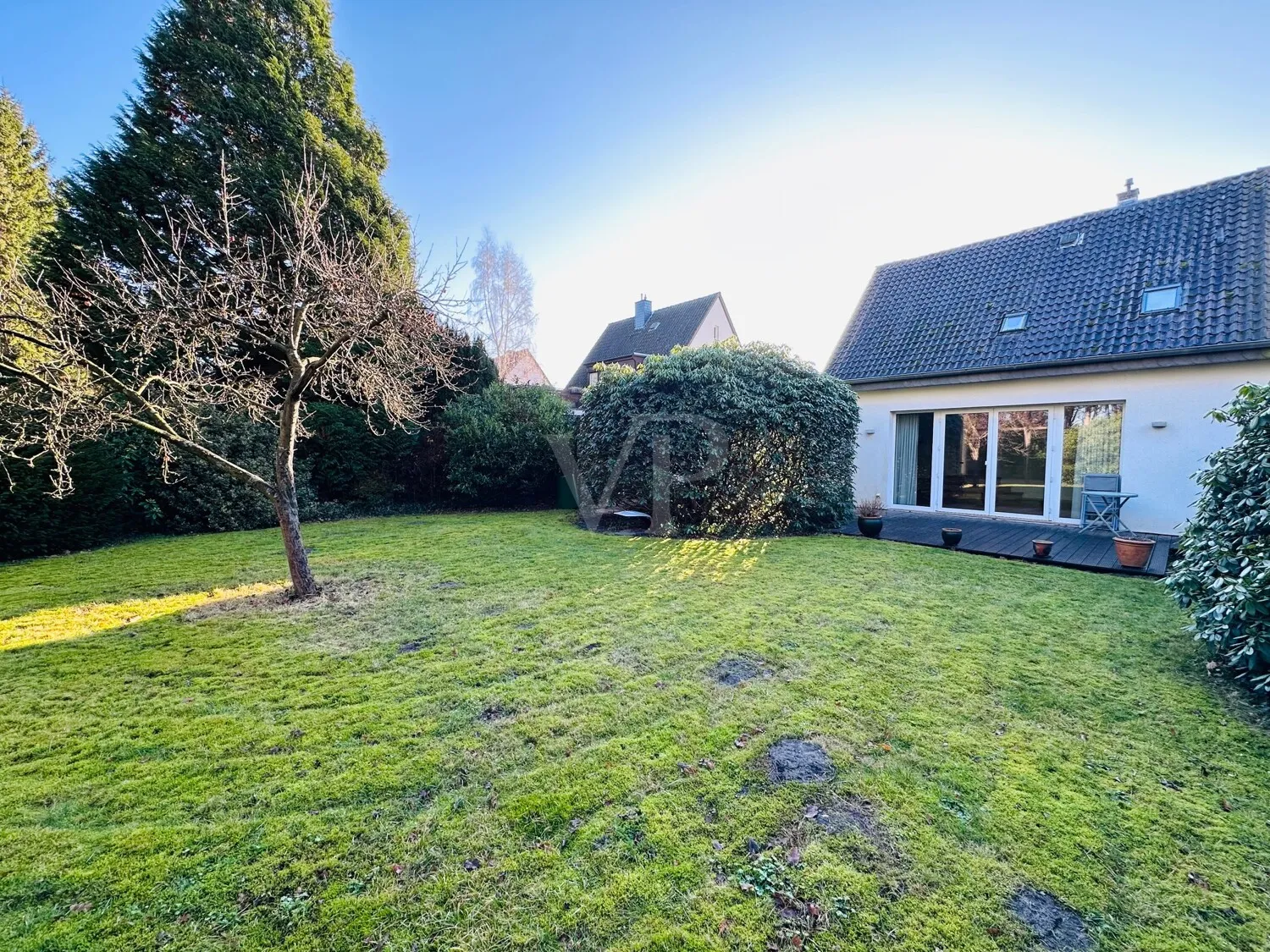 Garten Blick auf Haus