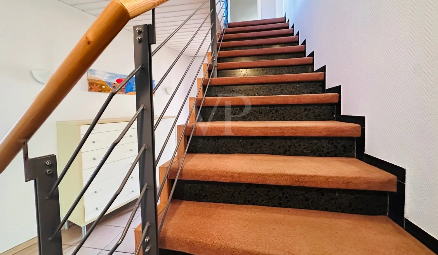 Treppe ins Obergeschoss