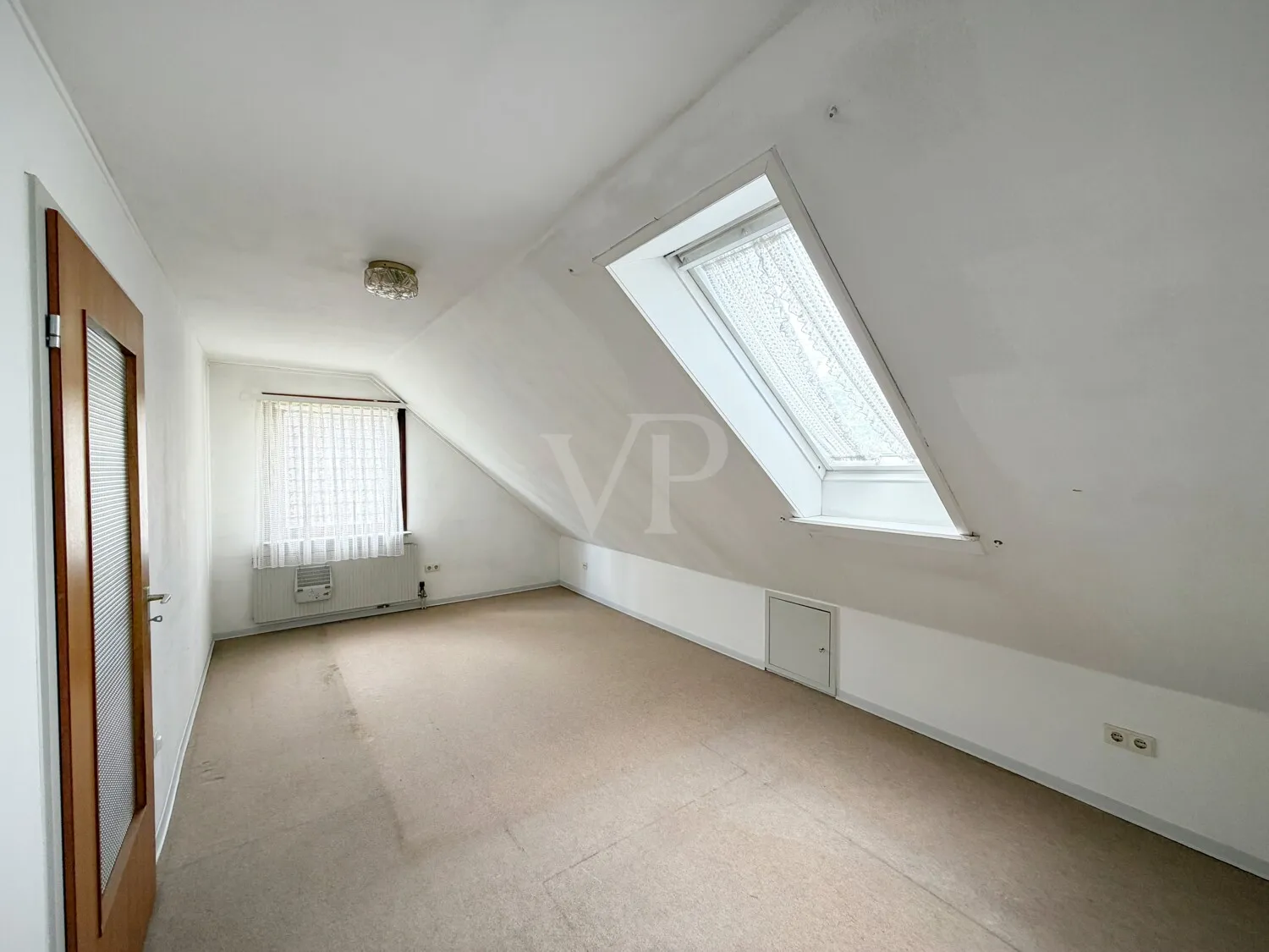 Schlafzimmer DG