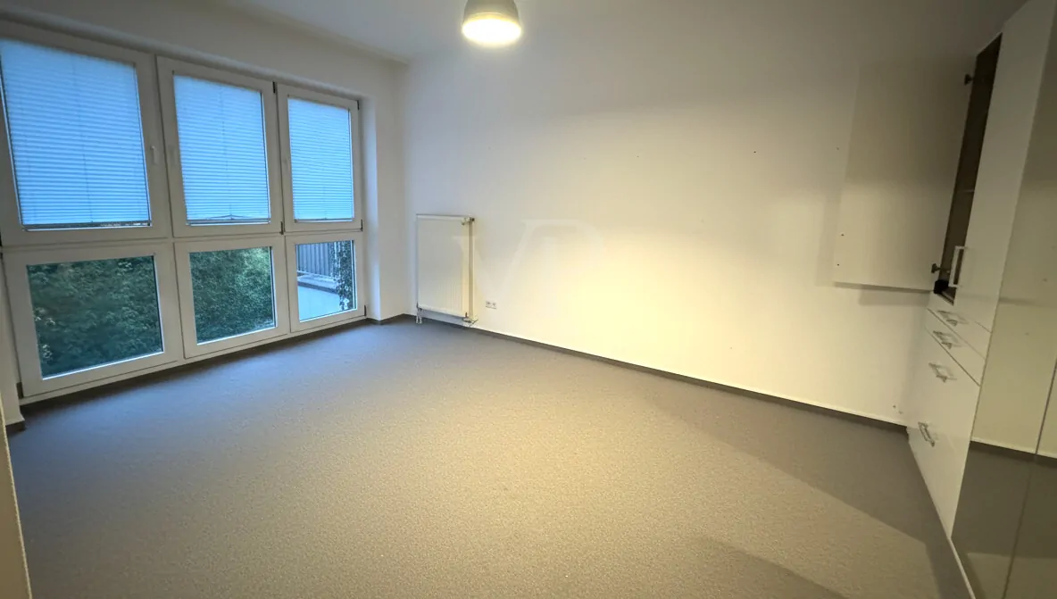 Schlafzimmer Ki leergeräumt