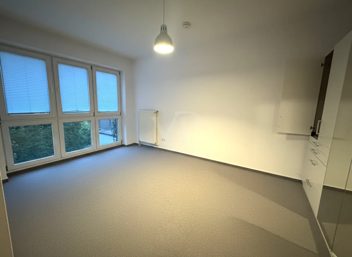 Schlafzimmer Ki leergeräumt