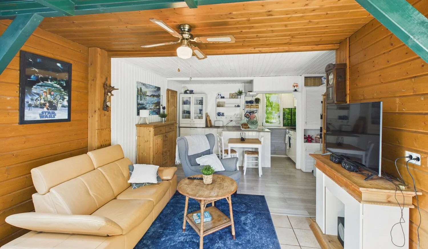 offener Wohn- und Essbereich