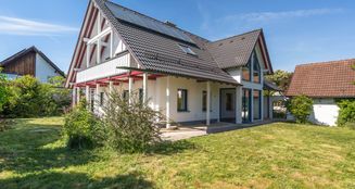 von_poll_real_estate_property_25032004_image_26