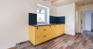 von_poll_real_estate_property_25032004_image_5
