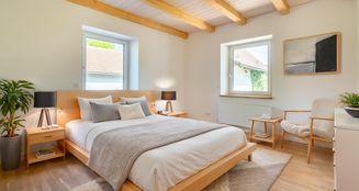 von_poll_real_estate_property_25032004_image_10