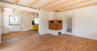 von_poll_real_estate_property_25032004_image_3