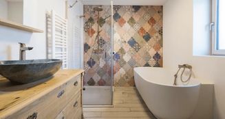 von_poll_real_estate_property_25032004_image_9