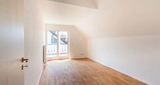 von_poll_real_estate_property_25032004_image_21