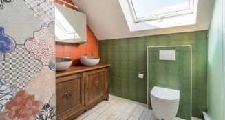 von_poll_real_estate_property_25032004_image_22