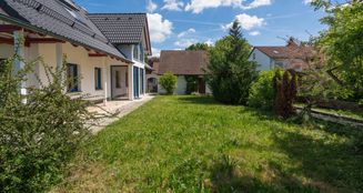 von_poll_real_estate_property_25032004_image_28