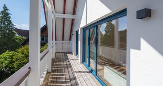 von_poll_real_estate_property_25032004_image_30