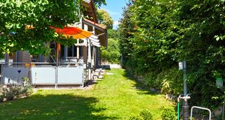von_poll_real_estate_property_25032006_image_17