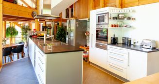 von_poll_real_estate_property_25032006_image_4