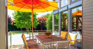 von_poll_real_estate_property_25032006_image_10