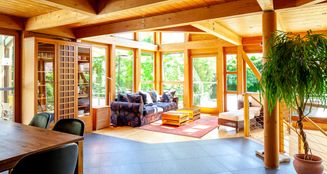von_poll_real_estate_property_25032006_image_6